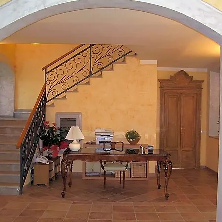 Casale Sant'angelo Nocleg ze śniadaniem 4*