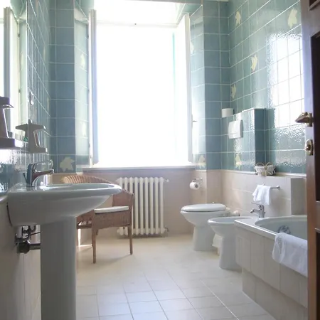 Casale Sant'angelo 4*