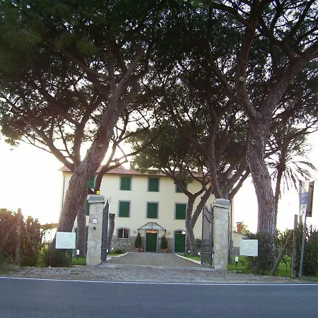 Casale Sant'angelo 4* カパルビオ